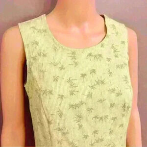 Vintage pastel green sleeveless A-line summer  midi dress. Size medium.